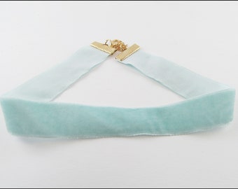 Light blue velvet band 2 cm golden clasp SB-08