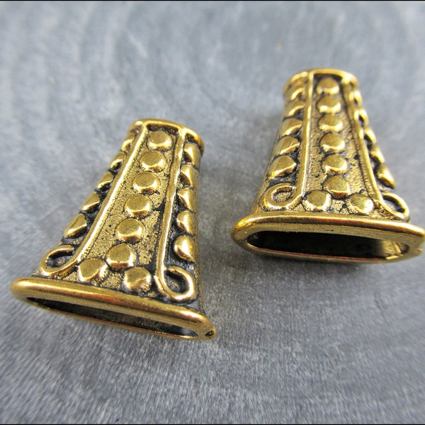 2 Stück - Spezielle goldene Perlkappen, tibetanisch, abgeflacht - P67