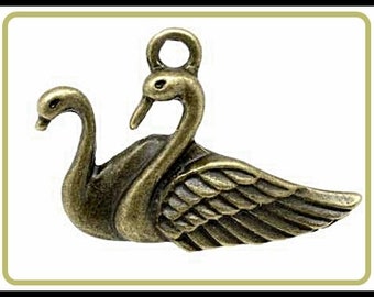 6 x Couple of  Swan Charm Pendant bronze - C37