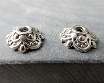 20 x Silver Pretty Flowers Bead Caps Tibetan - P70