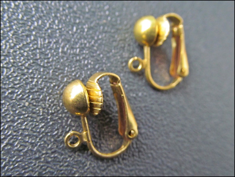 Golden bronze Earclipswith eyelet CL-06 image 3