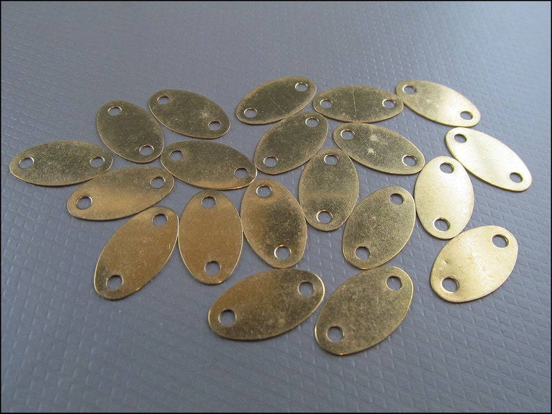 20 x oval plate with two holes, brass, A16 image 2