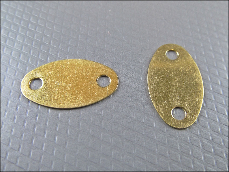 20 x oval plate with two holes, brass, A16 image 1