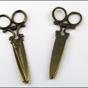 5 x Scissors Charm Pendant bronze antique A02 image 2