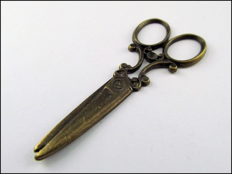 5 x Scissors Charm Pendant bronze antique A02 image 1