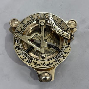 BOUTON POUSSOIR NAUTIQUE vintage cadran solaire boussole en laiton