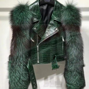 Smaragdgrüne Krokodilleder Bikerjacke Kunstpelz Ärmel Luxus Moto Jacke für Damen