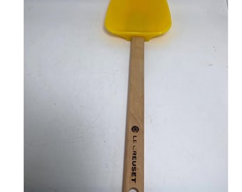 Le Creuset Spoon Spatula OS Yellow NEW Silicone Wood Heat Resistant 11.5in