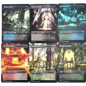 Könnte beinhalten: Eine Sammlung von zehn Magic: The Gathering Sammelkarten. Jede Karte zeigt einzigartige Fantasy-Kunstwerke und Text. Die Karten sind auf Englisch und enthalten Titel wie "Watery Grave", "Godless Shrine" und "Breeding Pool".