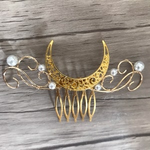 Moon Comb Crescent Hair Accessory with pearls image 8