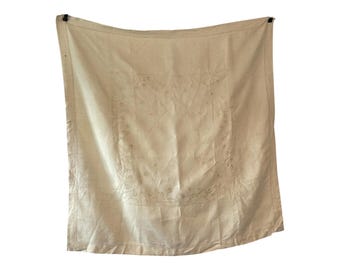 Vintage handgeborduurd crèmekleurig linnen tafelkleed bloemenblad vierkant 48 x 48