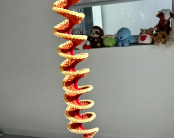 Campana de viento de ganchillo hecha a mano, decoración colgante en espiral, decoración de habitación de color personalizado, adorno de pared estilo boho, regalo de decoración para guardería