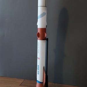 ブルーオリジン ニューグレンロケット – 1/200スケール 3Dプリントディスプレイモデル