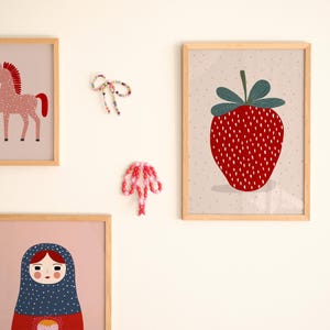 Rotes Erdbeeren Poster – Kinderzimmer Deko, Retro Wandbild, Babyzimmer Illustration, Süßes Früchte Motiv image 3