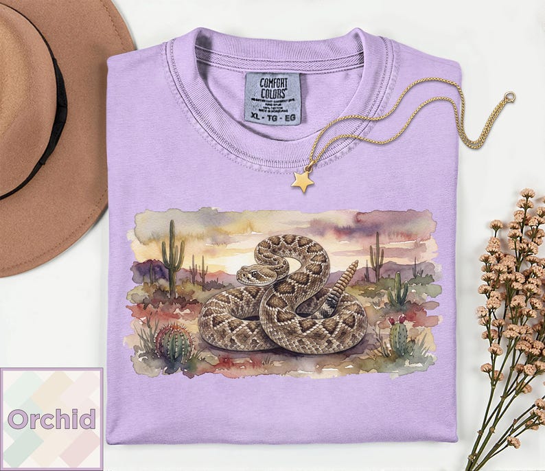 Camiseta con estampado de serpiente de cascabel en acuarela / Camiseta de fauna del desierto / Regalo para amantes de los reptiles del oeste / Camiseta para amantes de las serpientes / Camiseta vintage del suroeste Comfort Colors imagen 4