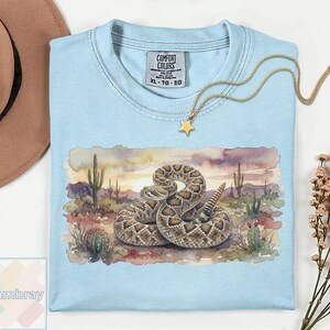 Camiseta con estampado de serpiente de cascabel en acuarela / Camiseta de fauna del desierto / Regalo para amantes de los reptiles del oeste / Camiseta para amantes de las serpientes / Camiseta vintage del suroeste Comfort Colors imagen 12