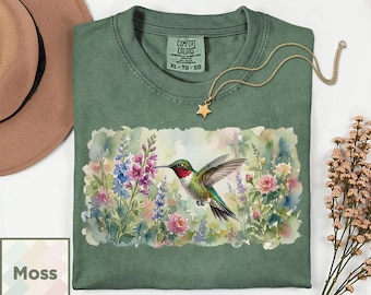 Camiseta de colibrí en acuarela / Camiseta de pájaros de jardín / Regalo botánico de naturaleza / Top floral para observación de aves / Camiseta estilo cottagecore vintage Comfort Colors