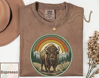 Maglietta retrò con bisonte / Maglietta vintage con animali selvatici / Regalo per amanti della natura / Maglietta per amanti della vita all'aria aperta / Maglietta con bufalo effetto invecchiato Comfort Colors® 1717