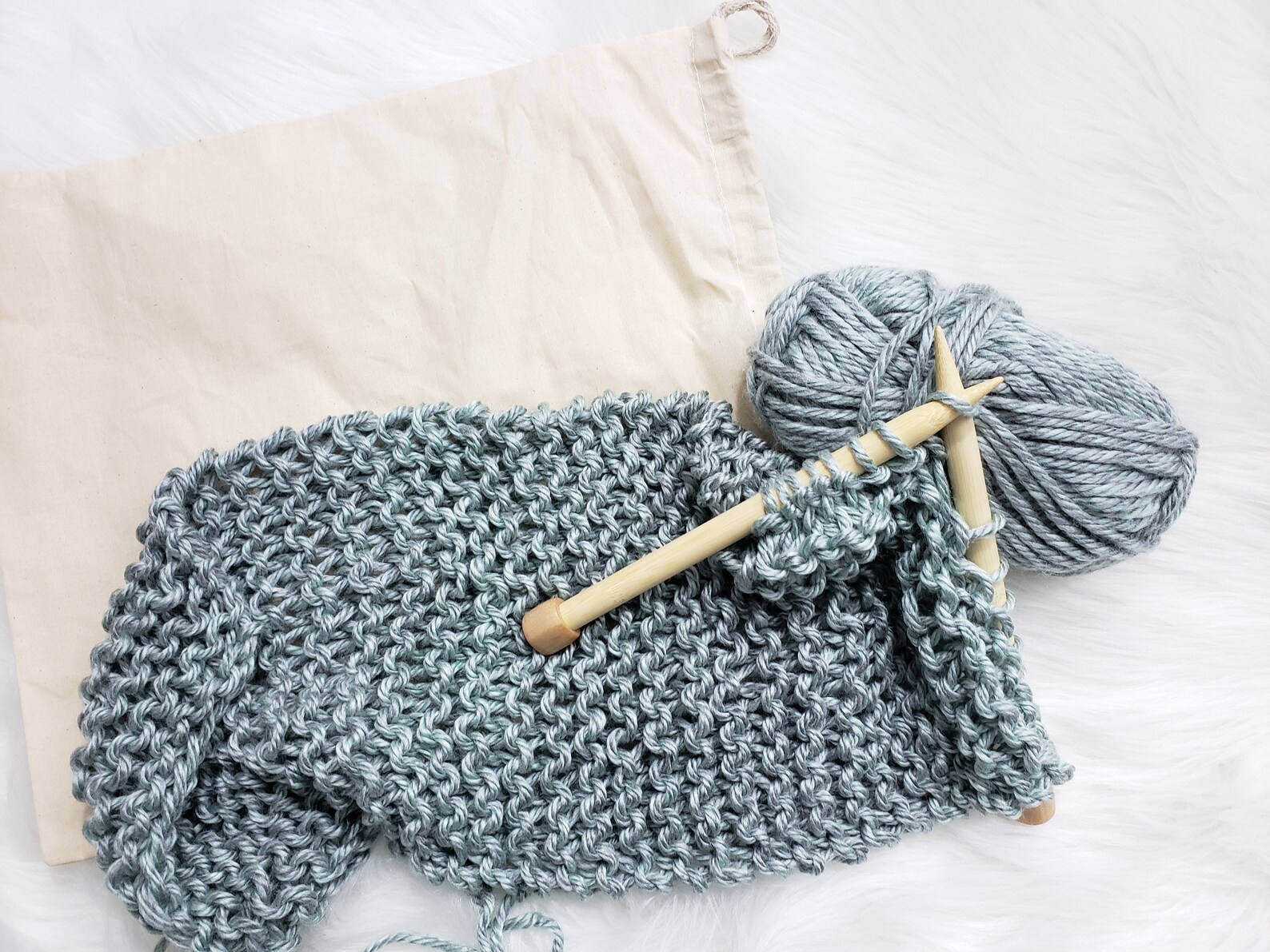 Chunky Scarf Beginner Knitting Kit / Beginner DIY Starter Scarf Kit