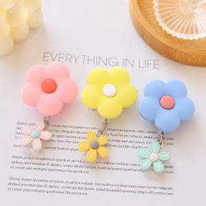 Pastel Flower Badge Reel, Retractable ID Badge Holder for Nurses Teachers Office Staff, Cute Floral Work Accessory Gift