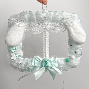 Fluffiga djuröron spetsfönsterdekoration nål displaybräda ita väskeinsats kawaii kokett merchandisehållare anime fan present