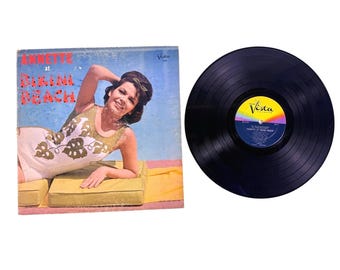 Annette Funicello Anette at Bikini Beach Vinyl LP Mono BV-3324 Buena Vista 1964