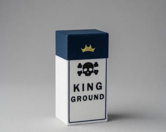 Sanji King Ground Cigarette Pack + Magnetic Life Counters 1000-6000 | Vinsmoke Sanji One Piece TCG Deck Box Gift