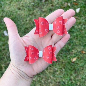pigtail bows for toddlers, pigtail bow set, Valentines piggy bows for girls, red piggy bows, heart hair bows