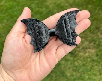 bat hair bow for girls, bat bow, Halloween hair bows, Halloween bow, spooky hair clips, black bow, Halloween hair accessories, bat hair clip
