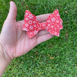 snowflake bow, snowflake hair accessories for girls, snowflake headband baby, Christmas hair bow for toddler, Christmas headband, red bow