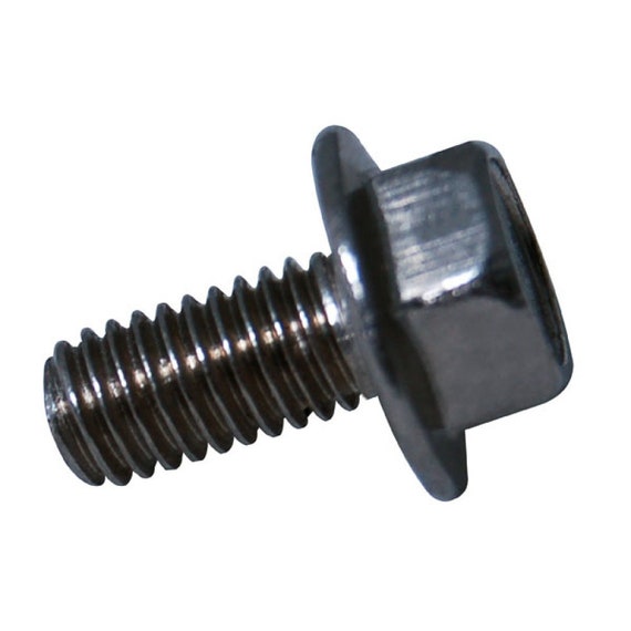 Meat grinder screw outlet