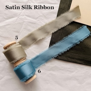 Salviagröna bröllopsplaceringskort med sidenband, personliga namnetiketter (8,5 x 5 cm) bild 16