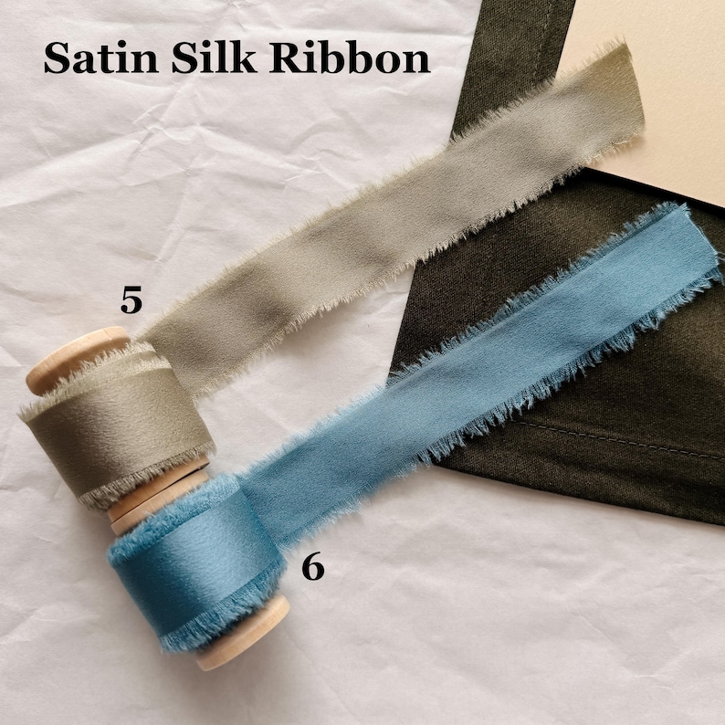Salviagröna bröllopsplaceringskort med sidenband, personliga namnetiketter (8,5 x 5 cm) bild 16