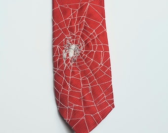 Krawatte mit Spinnennetz Stickerei