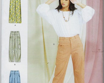 Simplicity Pattern #9471!misses Cropped Pants-Wide or Peg Leg~ Misses Sz 6-14 or 16-24~Uncut F Fold