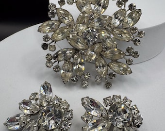 Signed WEISS Starburst Brooch and Clip Earrings Set, Clear Crystal Hollywood Regency Jewelry