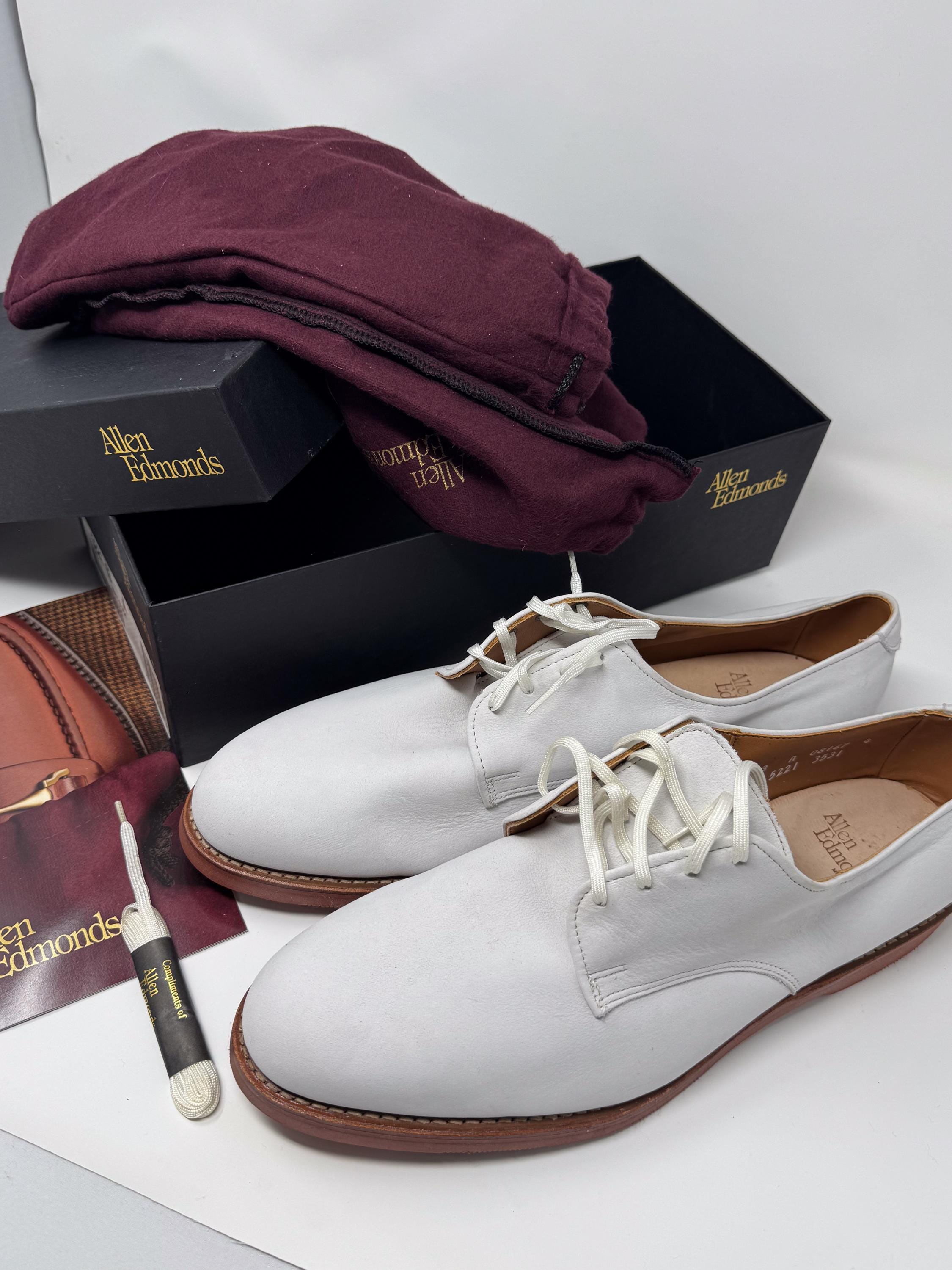 Mens White Buck Shoe Vintage - Etsy