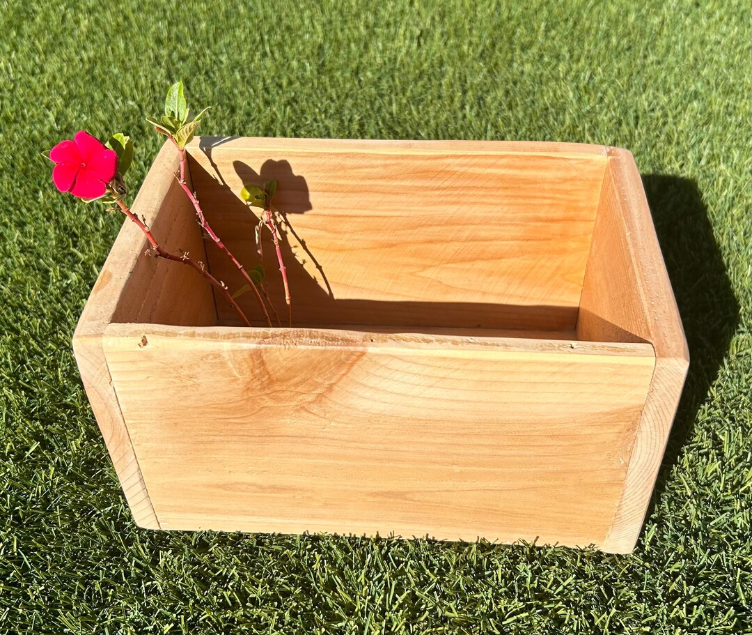 Small Handmade Cedar Garden Box - Etsy