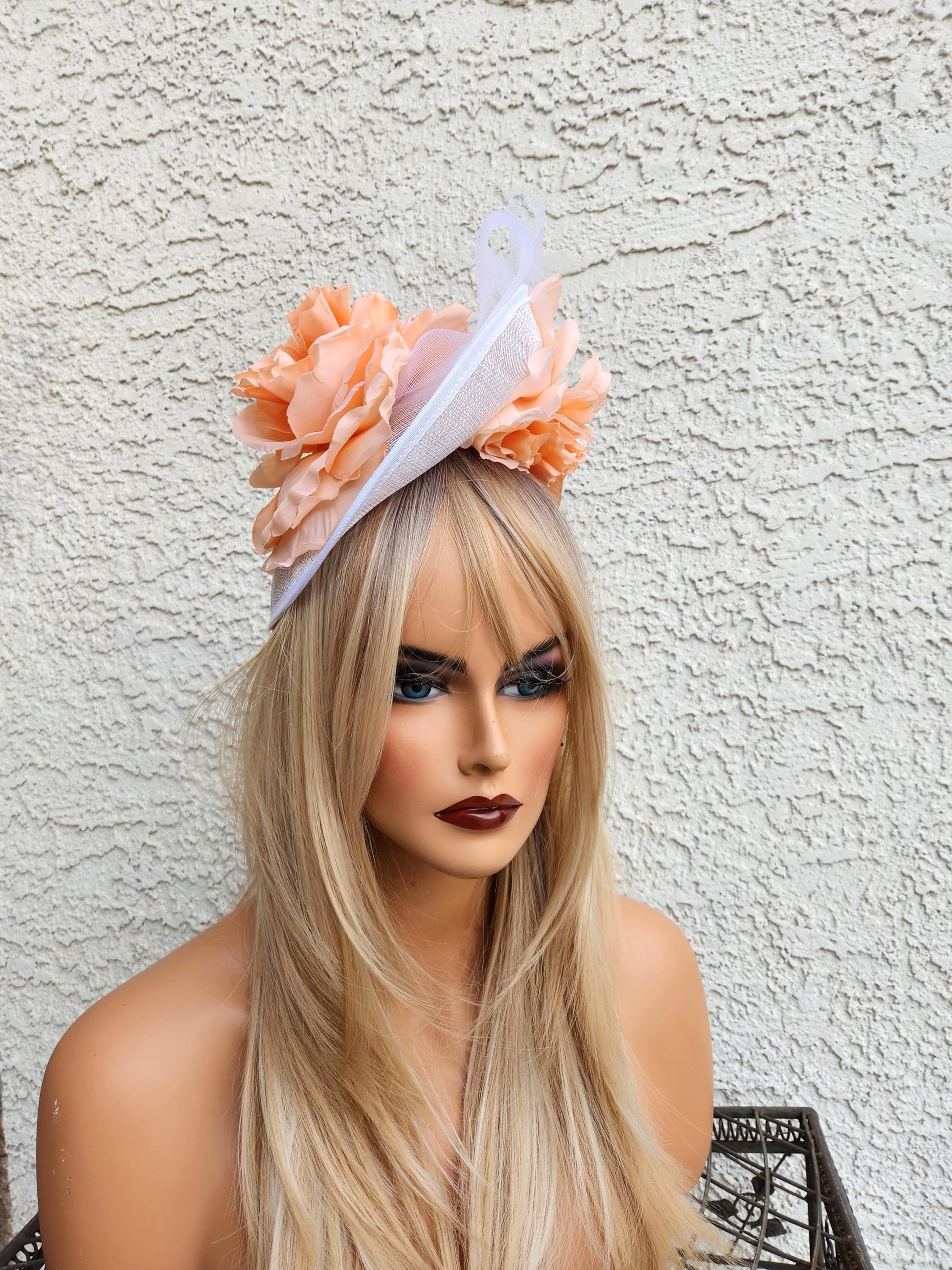 Elegant Peach Fascinator with Feathers and Sequins

FAS3 0226 Peach & Grey Fascinator - Etsy main image 3