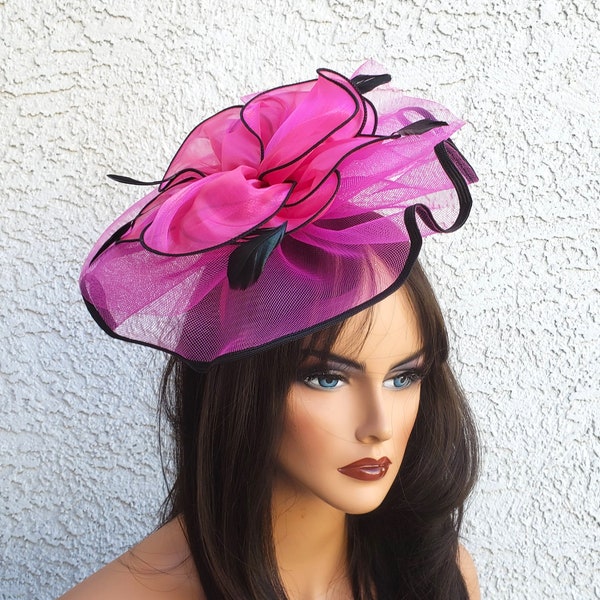 Pink fascinator