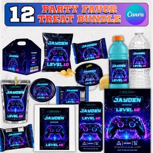 Può includere: Un set di 12 articoli per feste a tema videogioco con il testo JAYDEN HAS REACHED LEVEL 10. Il set include una scatola per dolcetti, sacchetti di snack, una bottiglia di Gatorade, una bottiglia d'acqua, un barattolo di Pringles e un invito.