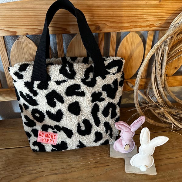 Teddy handbag with leopard print – Handmade tote bag – fabric bag with zipper – MonisNahtundDesign