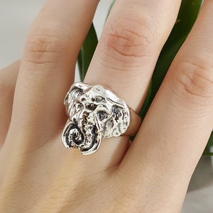 Elephant Ring in Sterling Silver, Lucky Elephant Ring, Unique elephant ring, Handmade Elephant Jewelry, animal rings, gold elephant