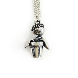 Venus Fly Trap Necklace in Sterling Silver, Silver Venus Fly Trap Pendant, botanical jewelry, creepy cute necklace, silver plant jewelry