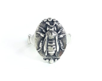 Honey Bee Ring in Sterling Silver, Handcrafted Honey Bee Jewelry, Beekeeper Ring, Antique Style Signet Bee Ring