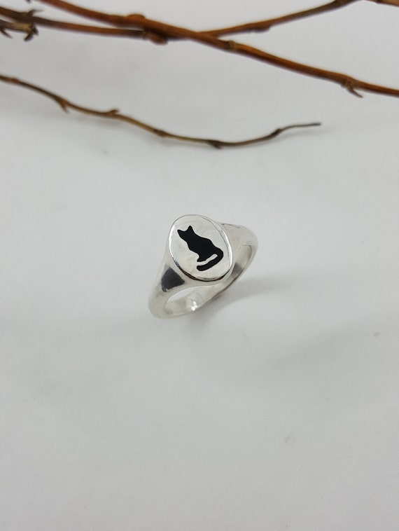 Black Cat Ring in Sterling Silver, Silver Cat Ring, Cat Silhouette