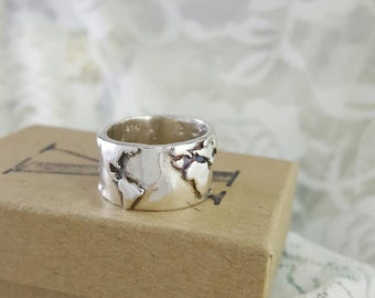 World Map Ring in Sterling Silver , Wide Band Ring, World Traveler Jewelry, Wanderlust Ring, Silver World Map Ring, World Ring Silver