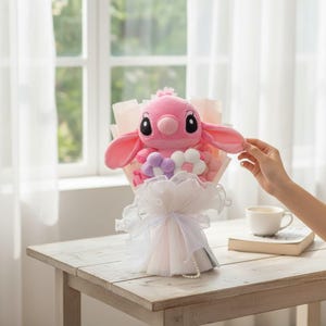 Ramo de peluches de Stitch rosa, arreglo floral de peluche kawaii, regalo de juguete suave imagen 6