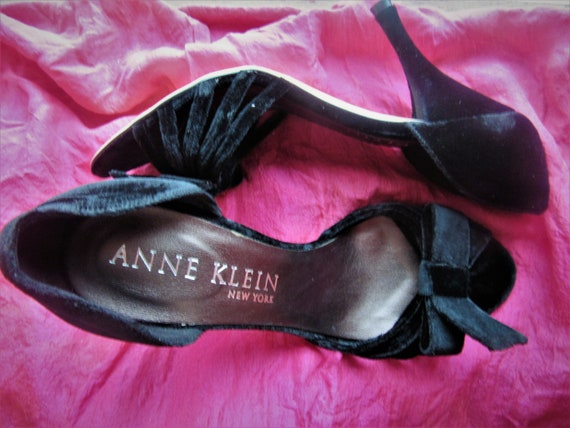 anne klein heels comfortable