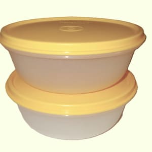 Vintage Tupperware Round Containers – 6&quot; Diameter – Sunny Yellow Lids – 1980s Kitchen Storage Set